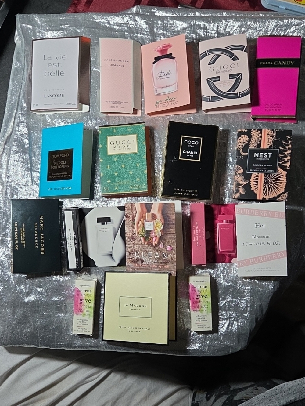 17pc Premium Designer Fragrance Sample Lot • Chanel Tom Ford Gucci Jo Malone Ect